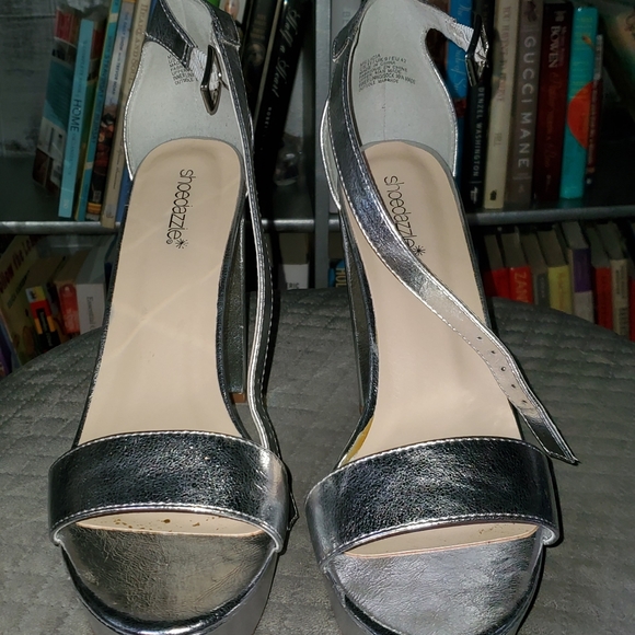 Heeled Sandal Shoes - Picture 3 of 3